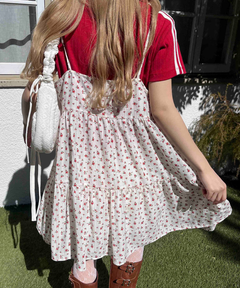 ホワイト モデル：160㎝ F着用