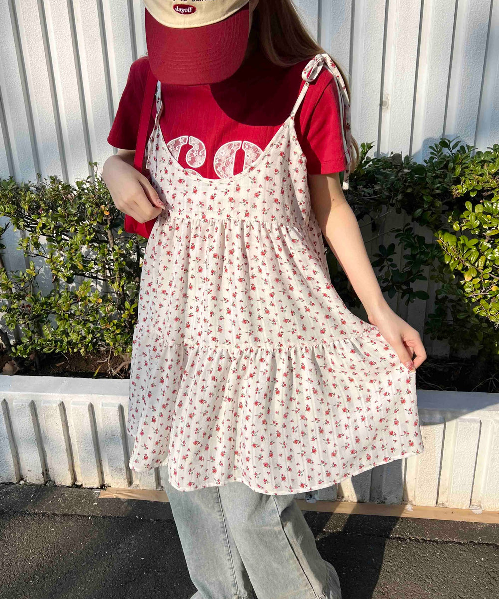 ホワイト モデル：160㎝ F着用