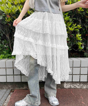 ホワイト モデル：160㎝ F着用