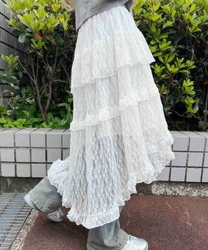 ホワイト モデル：160㎝ F着用