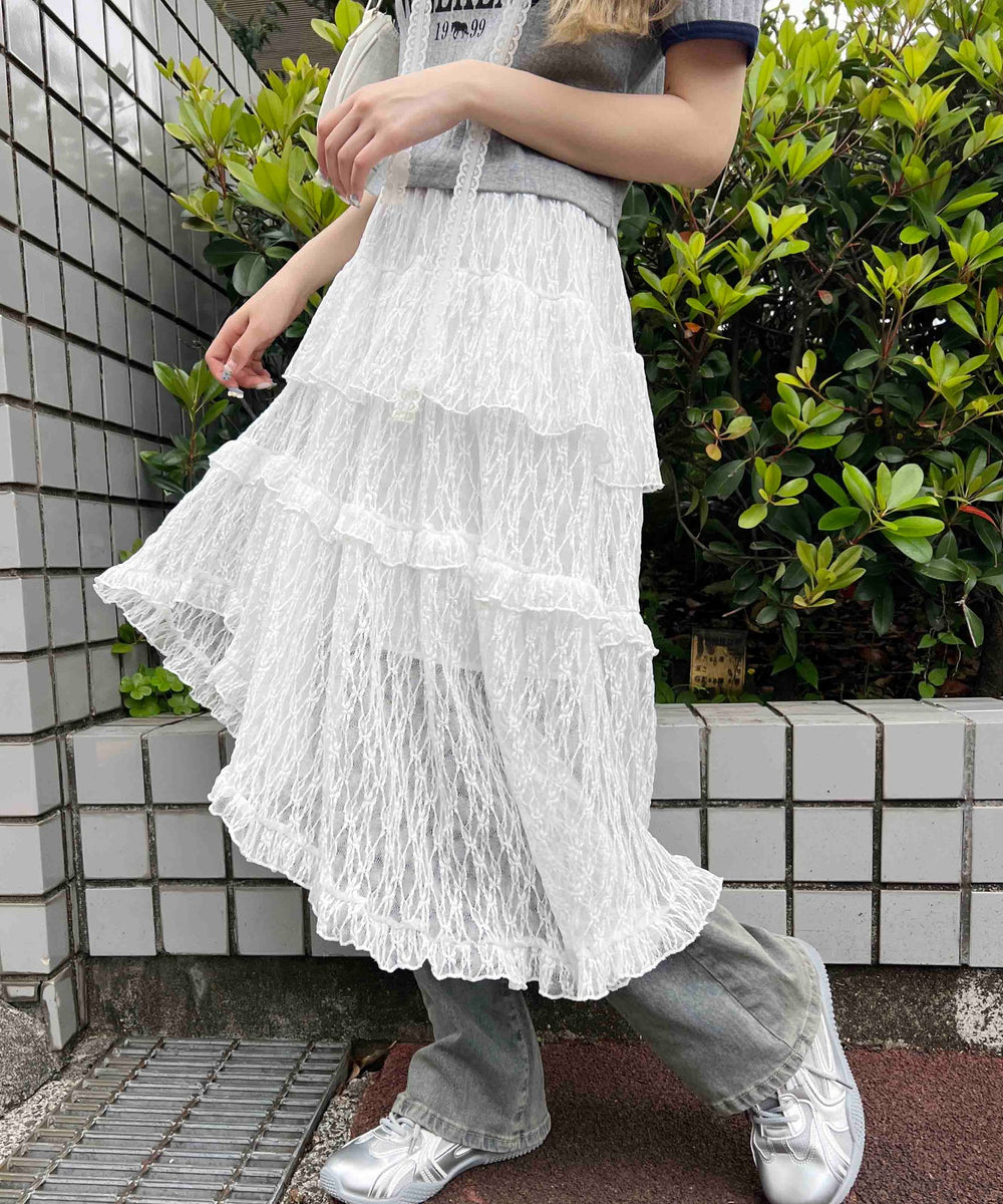 ホワイト モデル：160㎝ F着用