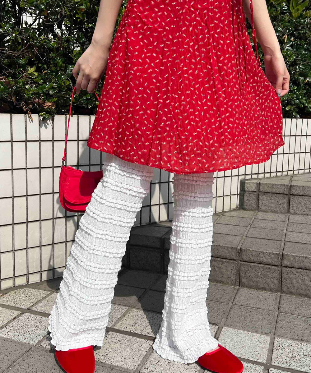 ホワイト モデル：160㎝ F着用