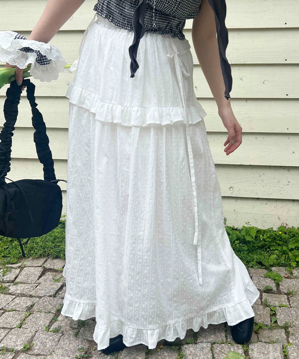 ホワイト モデル：160㎝ F着用