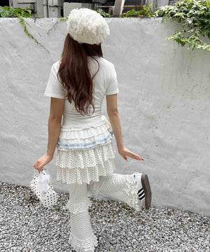 ホワイト モデル：160㎝ F着用