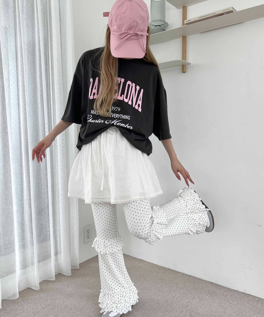 ホワイト モデル：160㎝ F着用