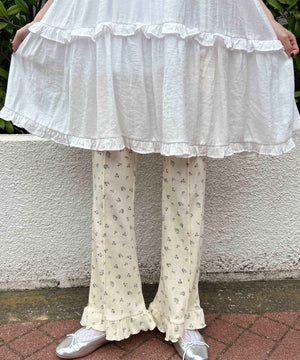 ホワイトアイボリー モデル：157㎝ F着用