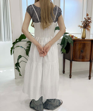 ホワイト モデル：160㎝ F着用