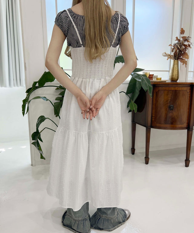 ホワイト モデル：160㎝ F着用