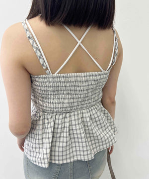 ホワイト モデル：147㎝ F着用