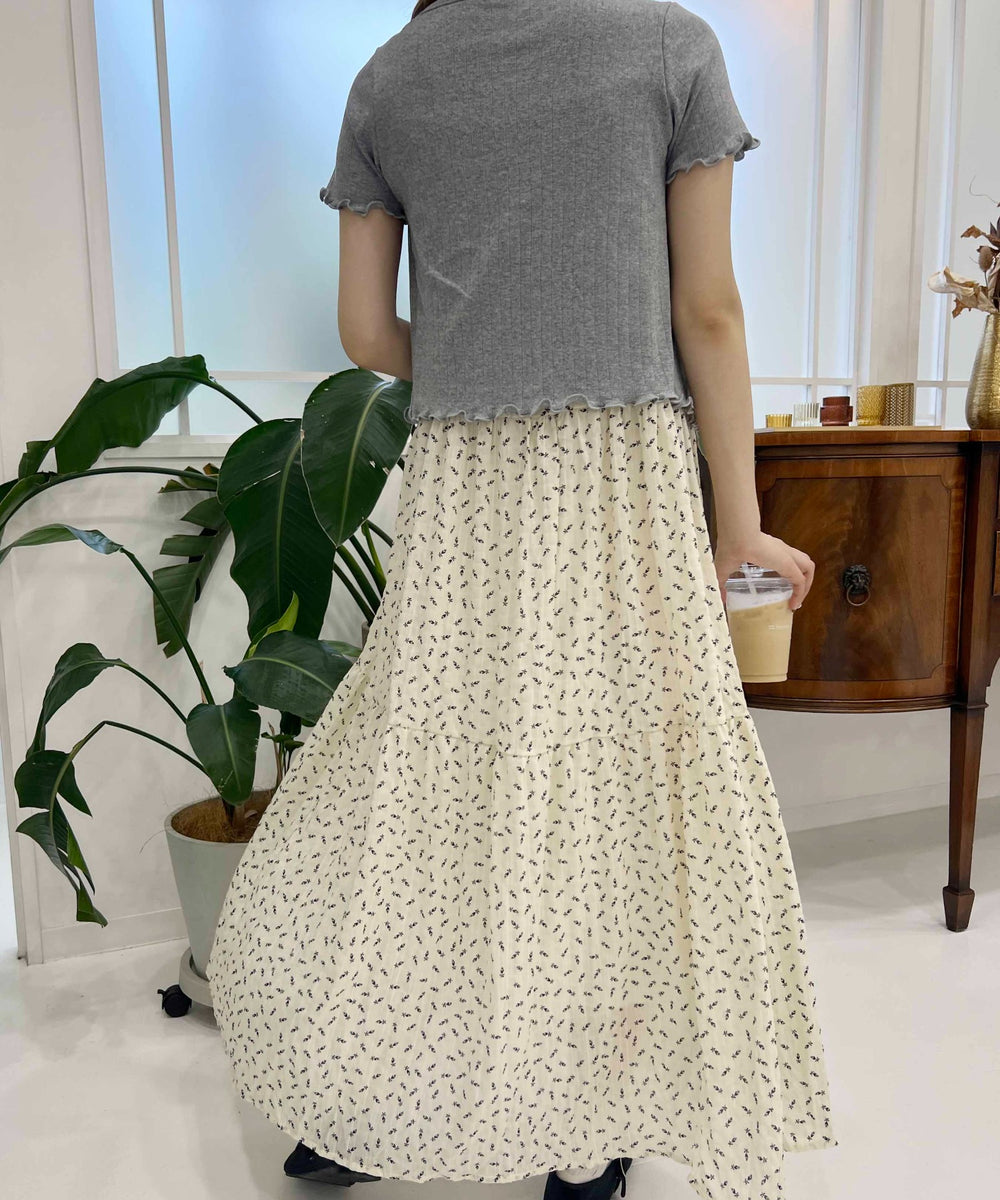 ホワイト モデル：160㎝ F着用