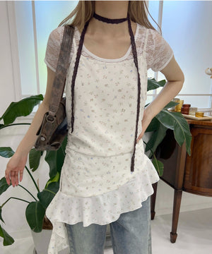 ホワイト モデル：160㎝ F着用