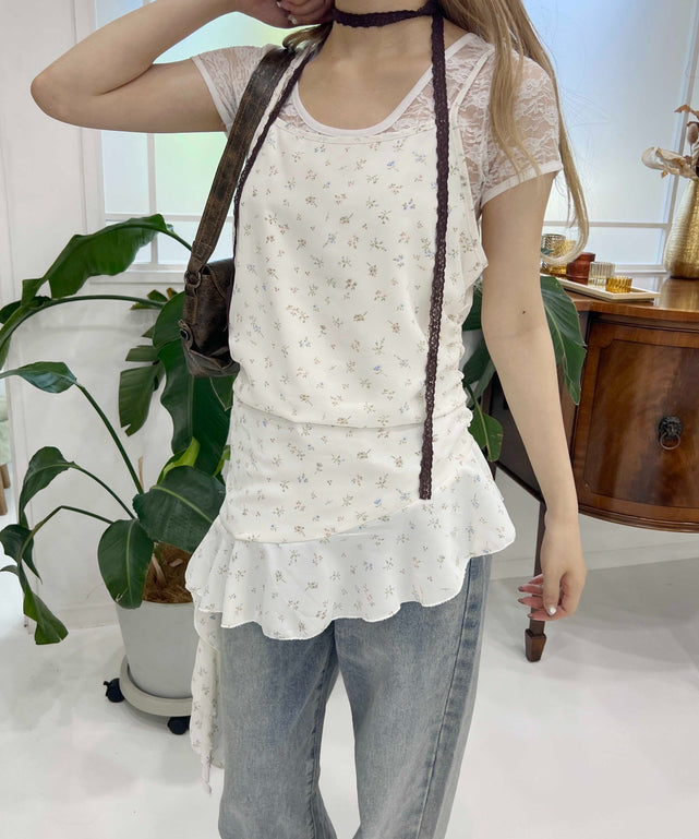 ホワイト モデル：160㎝ F着用