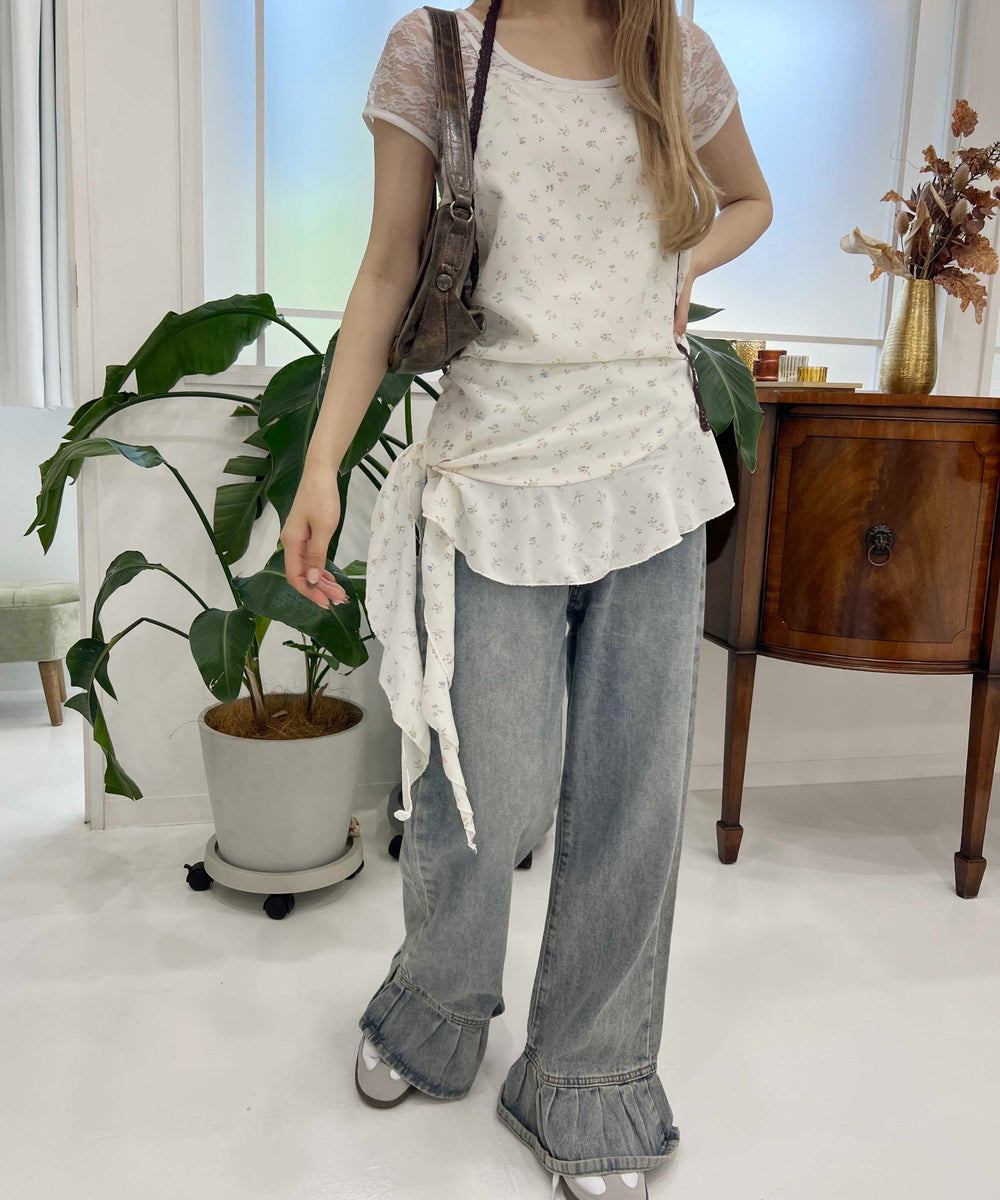 ホワイト モデル：160㎝ F着用