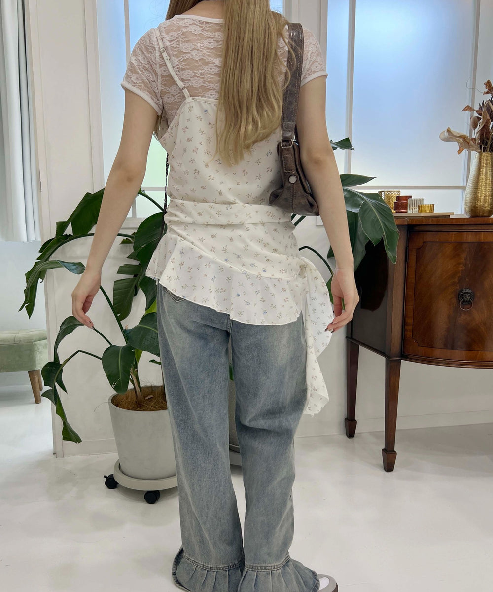 ホワイト モデル：160㎝ F着用