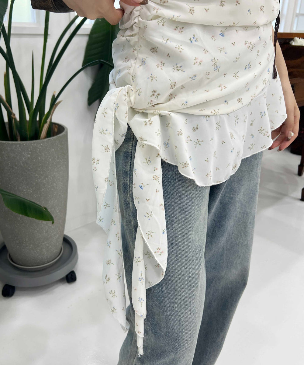 ホワイト モデル：160㎝ F着用