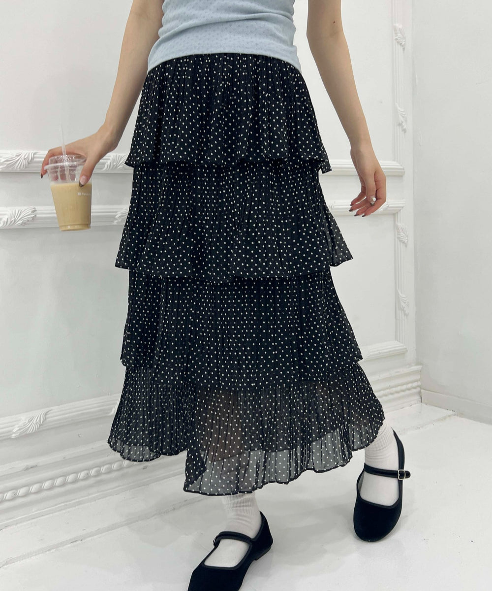 ホワイト モデル：160㎝ F着用