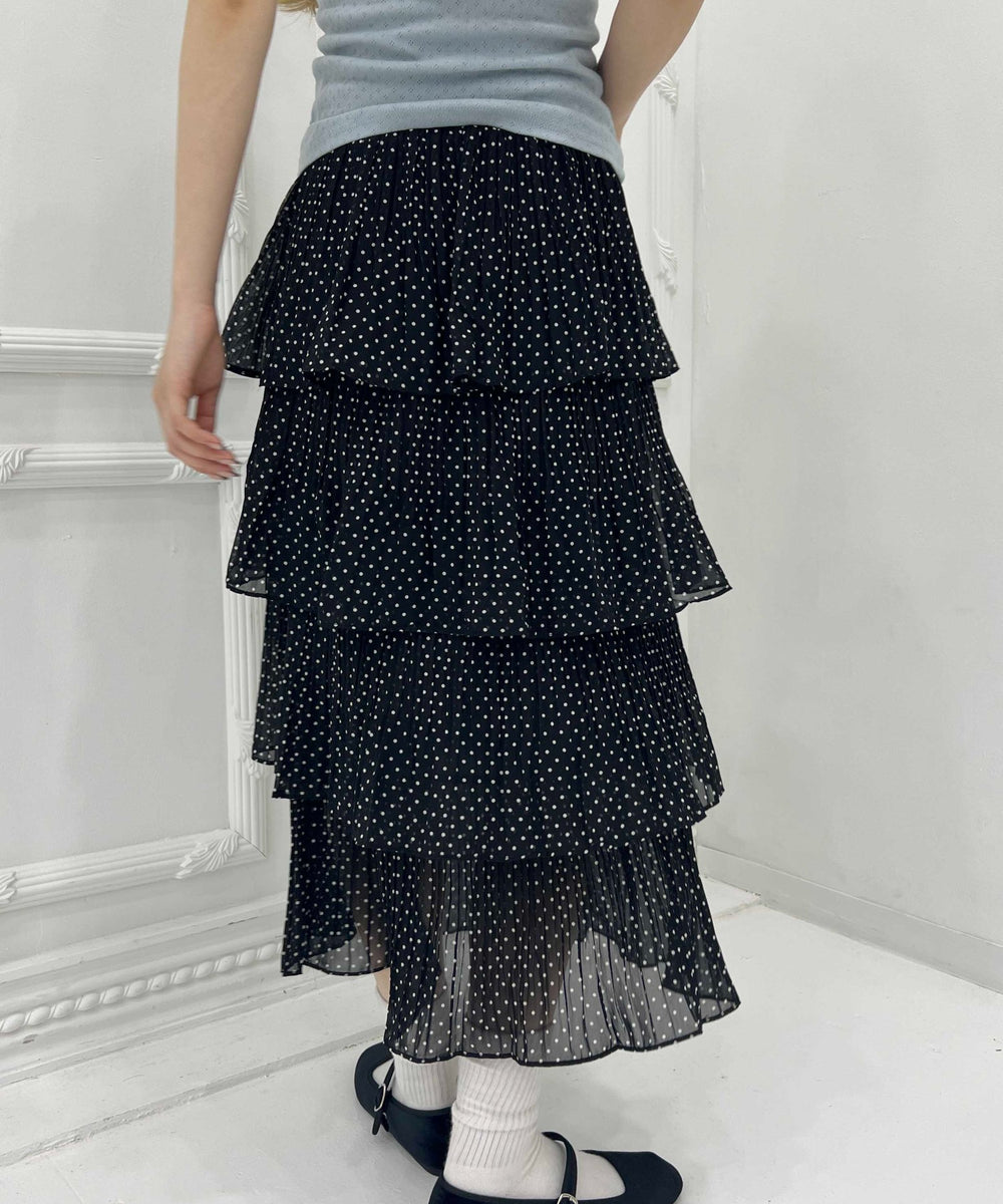 ホワイト モデル：160㎝ F着用