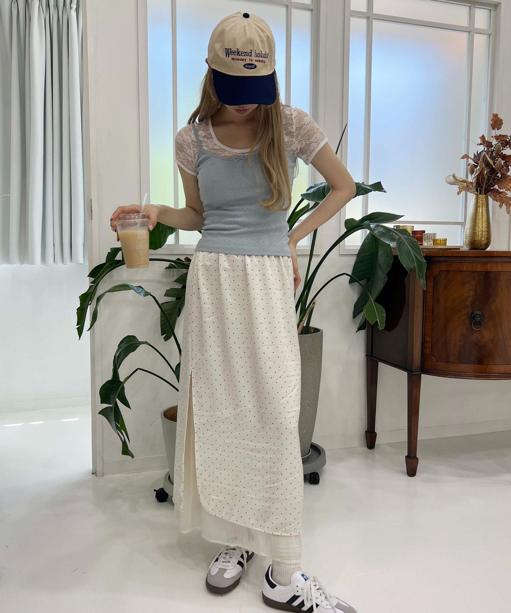 ホワイト モデル：160㎝ F着用