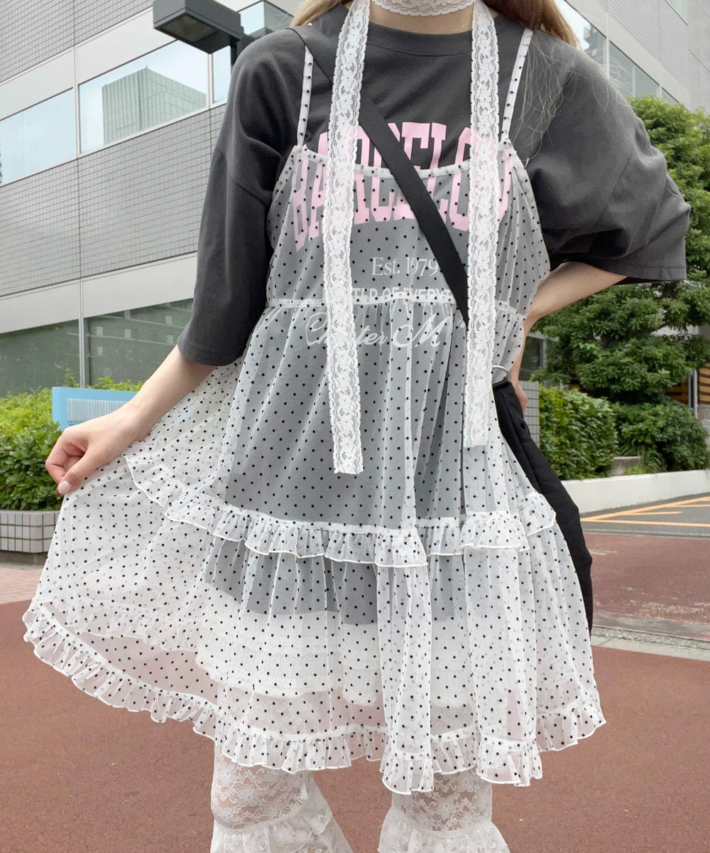 ホワイト モデル：160㎝ F着用