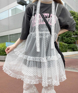 ホワイト モデル：160㎝ F着用