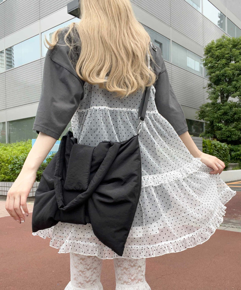 ホワイト モデル：160㎝ F着用