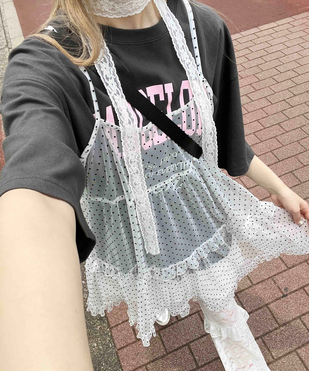 ホワイト モデル：160㎝ F着用