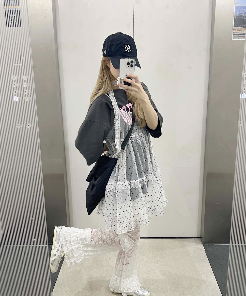 ホワイト モデル：160㎝ F着用