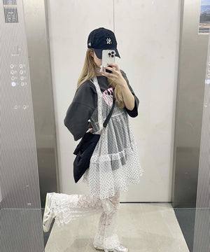 ホワイト モデル：160㎝ F着用