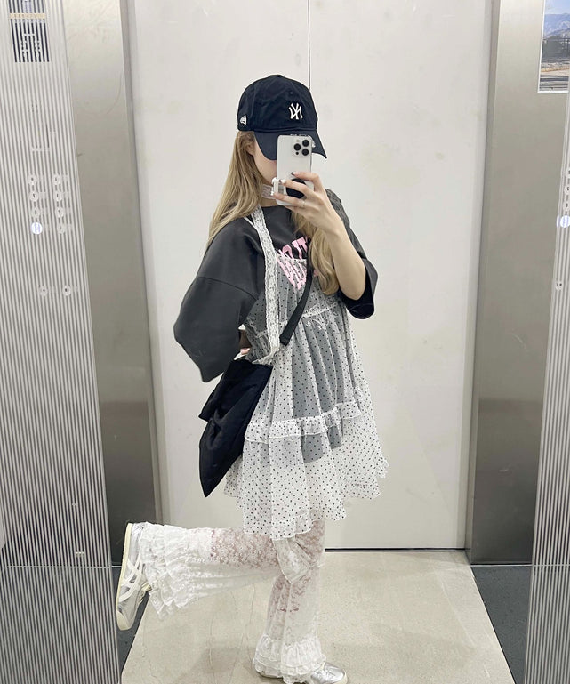 ホワイト モデル：160㎝ F着用