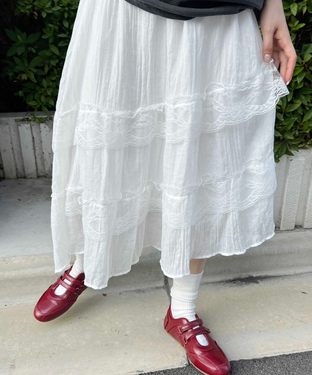 ホワイト モデル：160㎝ F着用