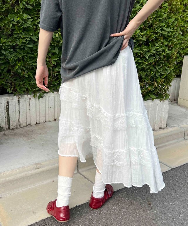 ホワイト モデル：160㎝ F着用