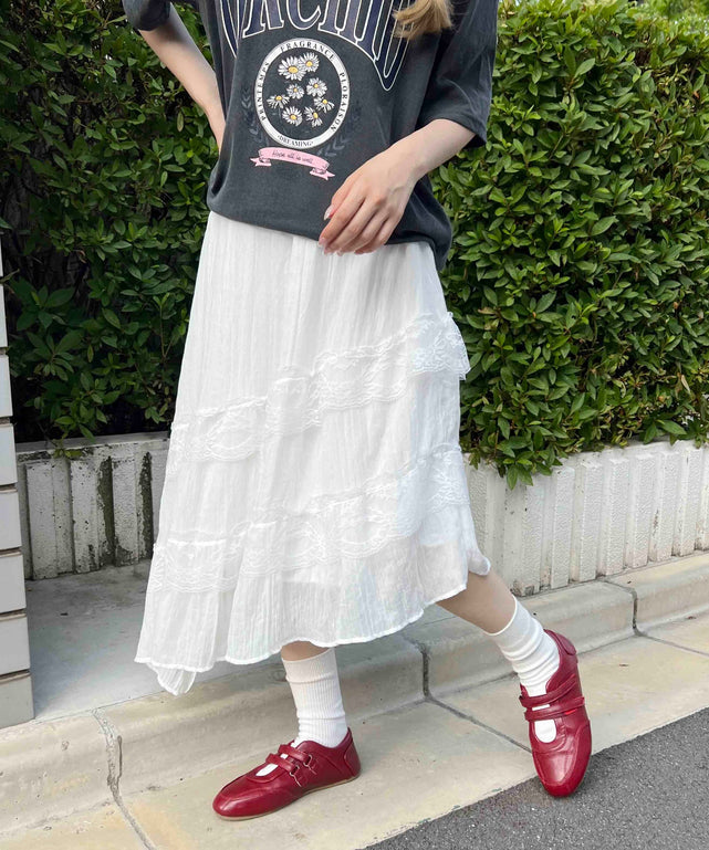 ホワイト モデル：160㎝ F着用