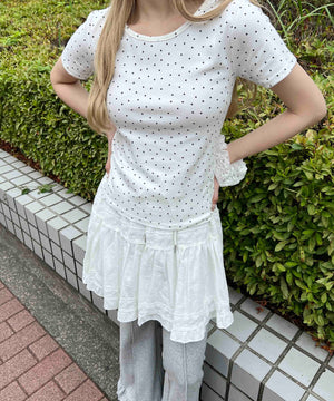 ホワイト モデル：160㎝ F着用