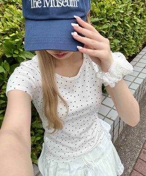 ホワイト モデル：160㎝ F着用