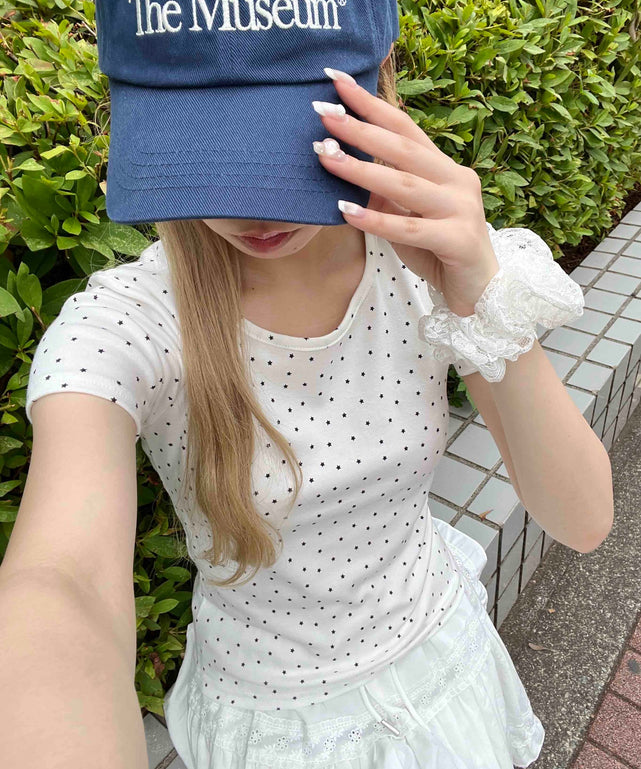 ホワイト モデル：160㎝ F着用