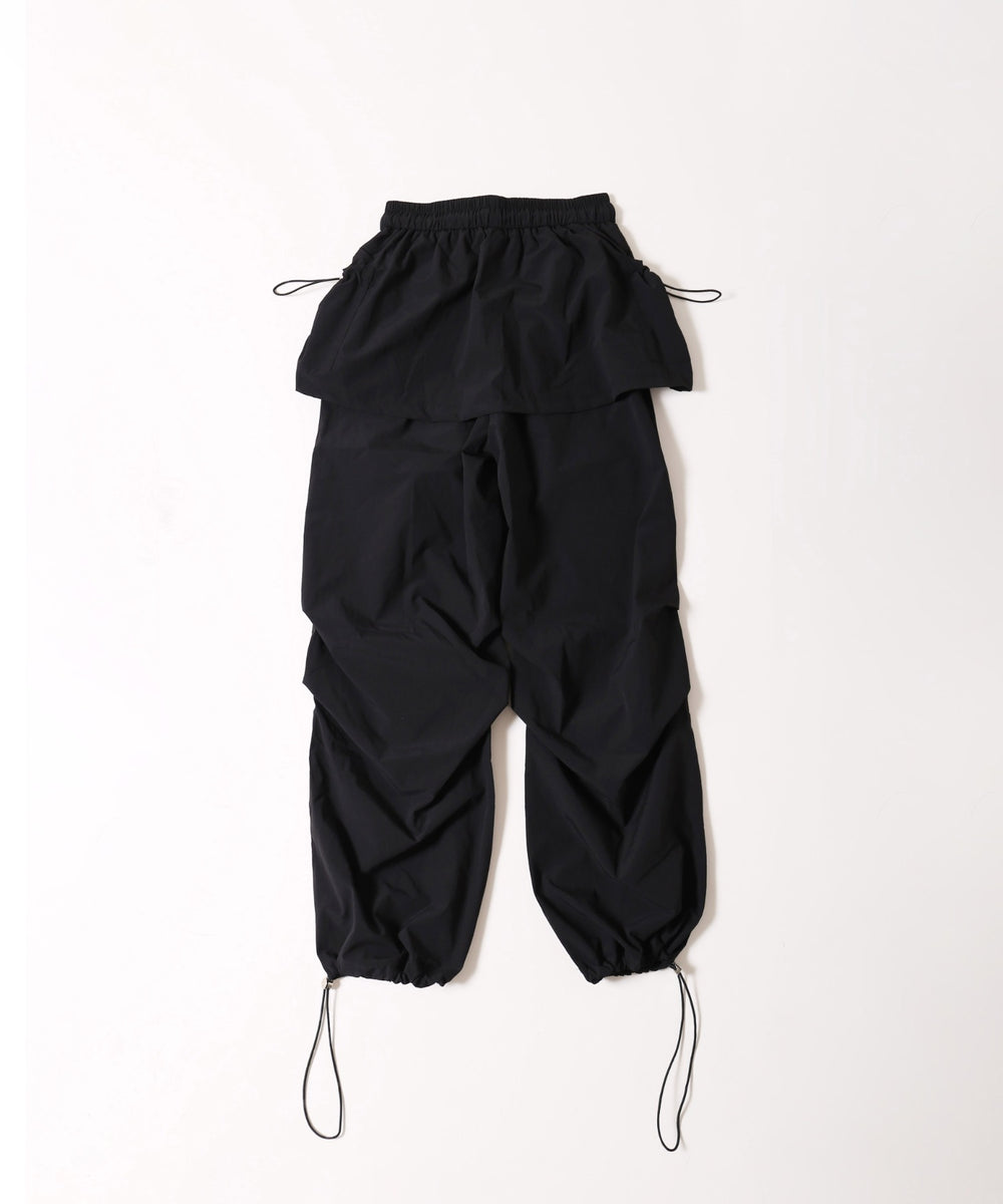 スカートドッキングナイロンパンツ