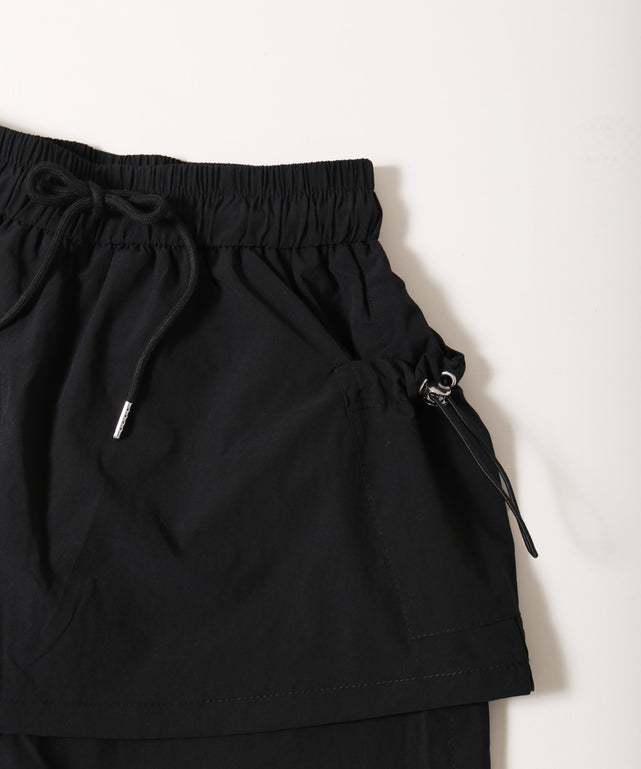 スカートドッキングナイロンパンツ