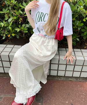 ホワイト モデル：160㎝ F着用