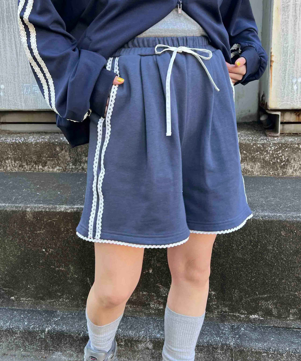 ネイビー モデル：155㎝ F着用