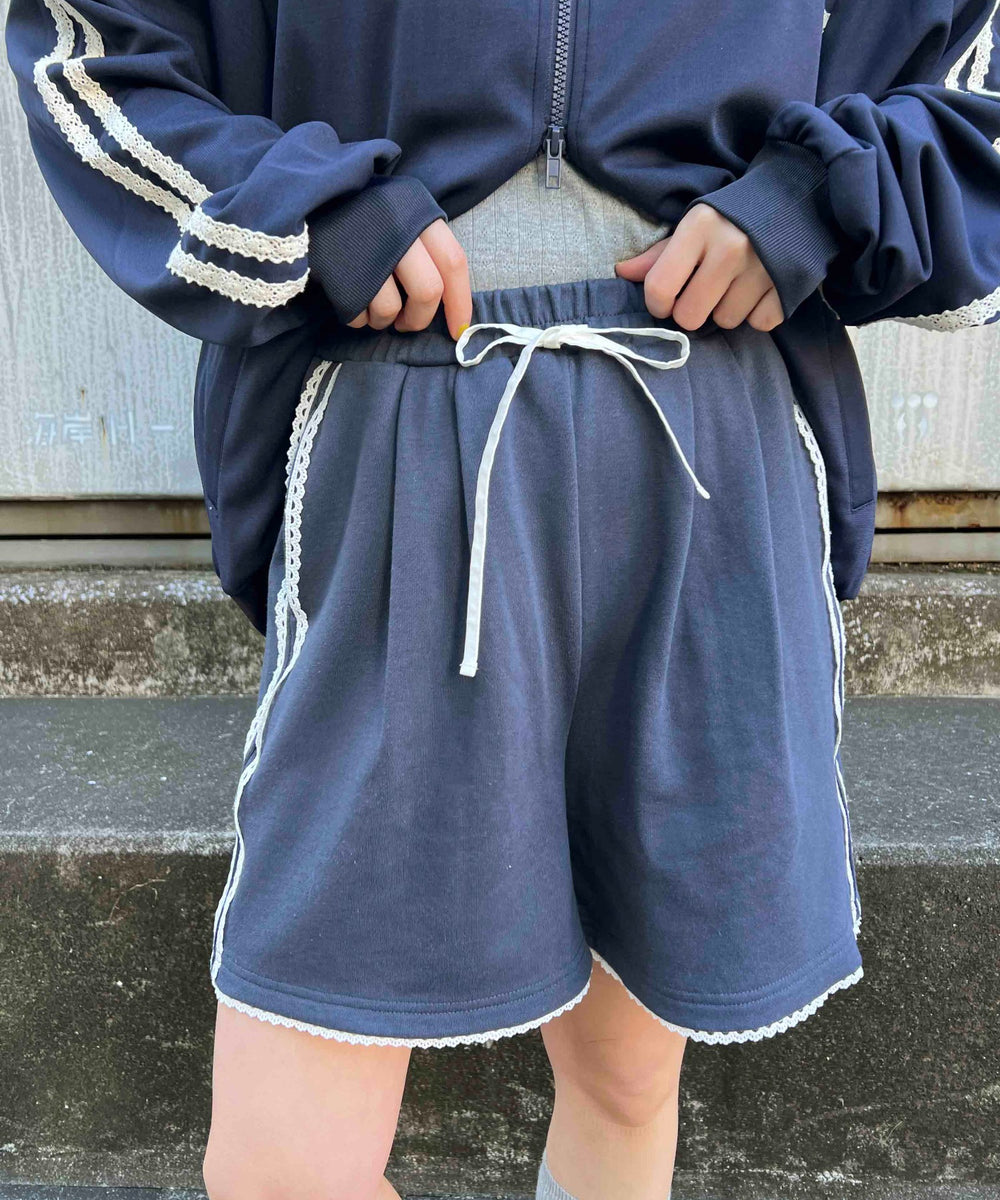 ネイビー モデル：155㎝ F着用