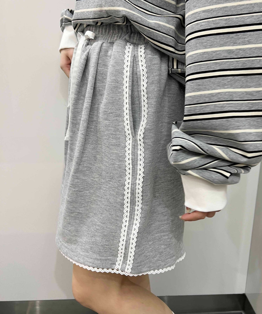 グレー モデル：160㎝ F着用