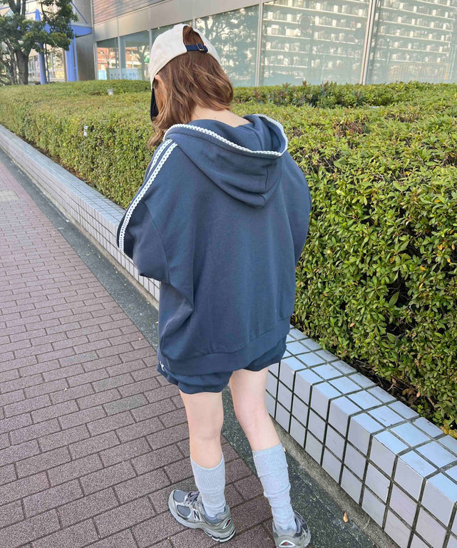 レースパイピングジップパーカー