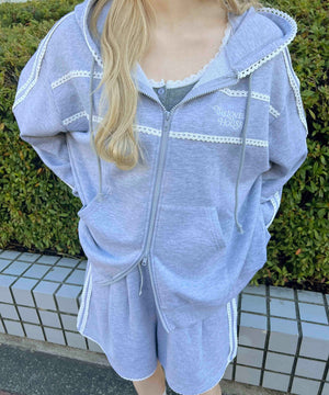 グレー モデル：160㎝ F着用