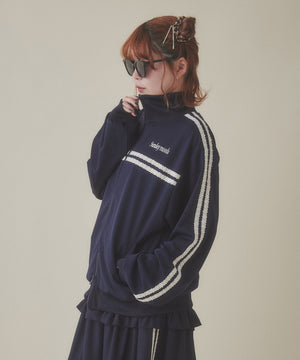 ネイビー モデル：155㎝ F着用