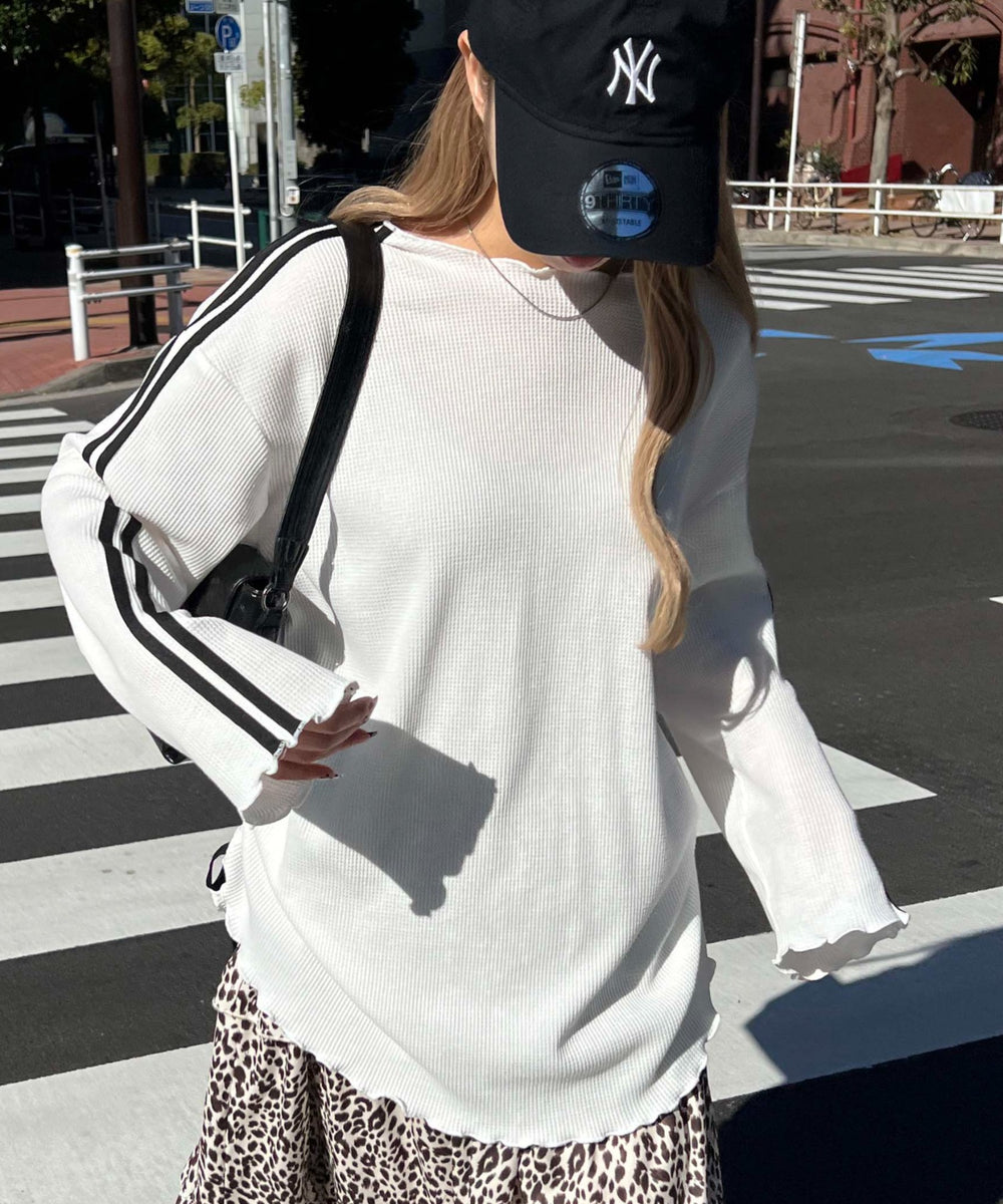 ホワイト モデル：160㎝ F着用