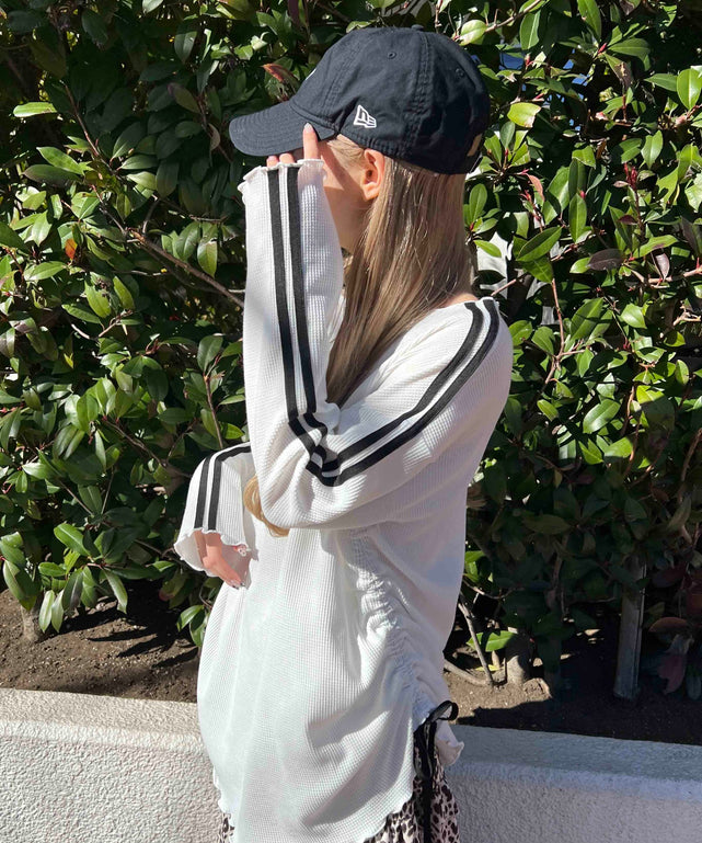 ホワイト モデル：160㎝ F着用