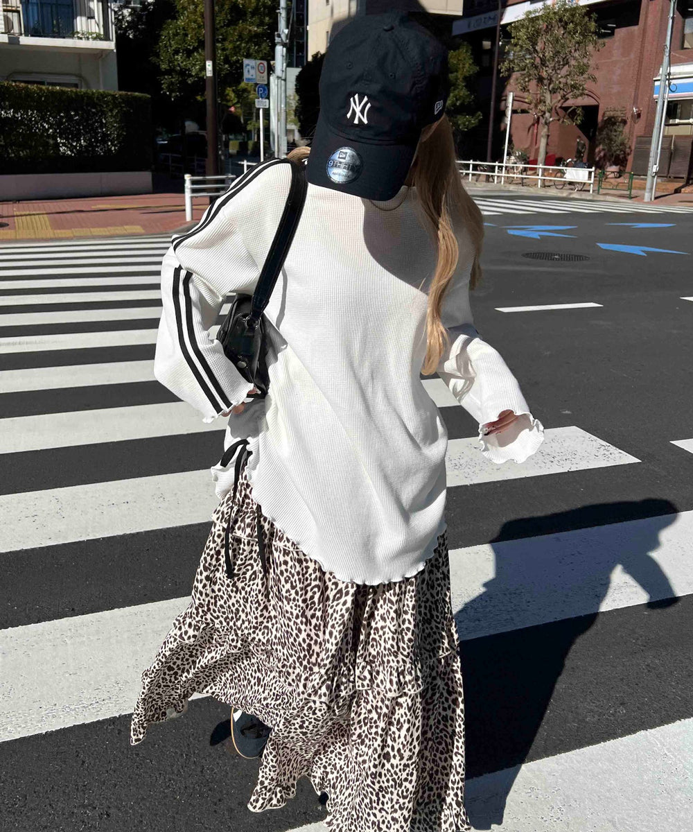 ホワイト モデル：160㎝ F着用