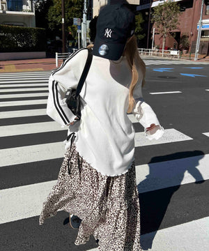 ホワイト モデル：160㎝ F着用