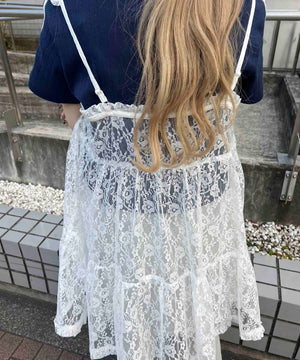 ホワイト モデル：160㎝ F着用