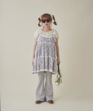 ホワイト モデル：155㎝ F着用